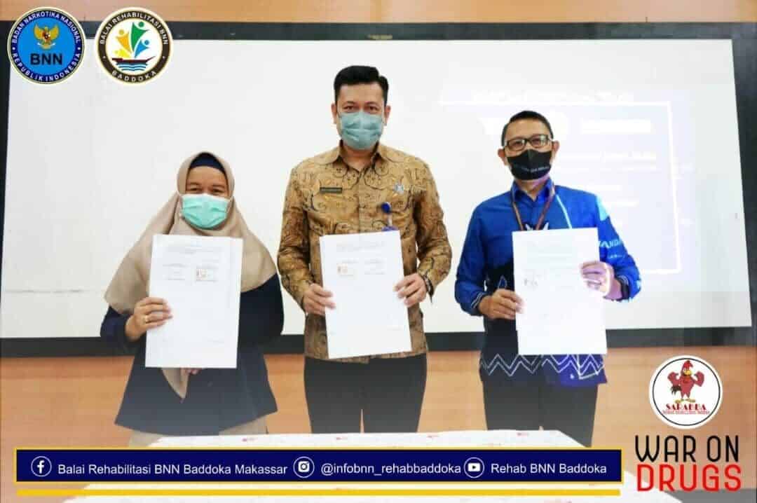 Kegiatan penandatanganan Perjanjian Kerja Sama / MoU antara Balai Rehabilitasi BNN Baddoka dengan Balai Kesehatan Tradisional Masyarakat (BKTM) Kegiatan penandatanganan Perjanjian Kerja Sama / MoU antara Balai Rehabilitasi BNN Baddoka dengan Balai Kesehatan Tradisional Masyarakat (BKTM)