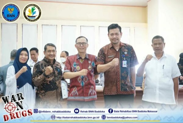 Kepala Balai Rehabilitasi BNN Baddoka menghadiri undangan Kegiatan Rapat Dengar Pendapat terhadap Ranperda Kepala Balai Rehabilitasi BNN Baddoka menghadiri undangan Kegiatan Rapat Dengar Pendapat terhadap Ranperda